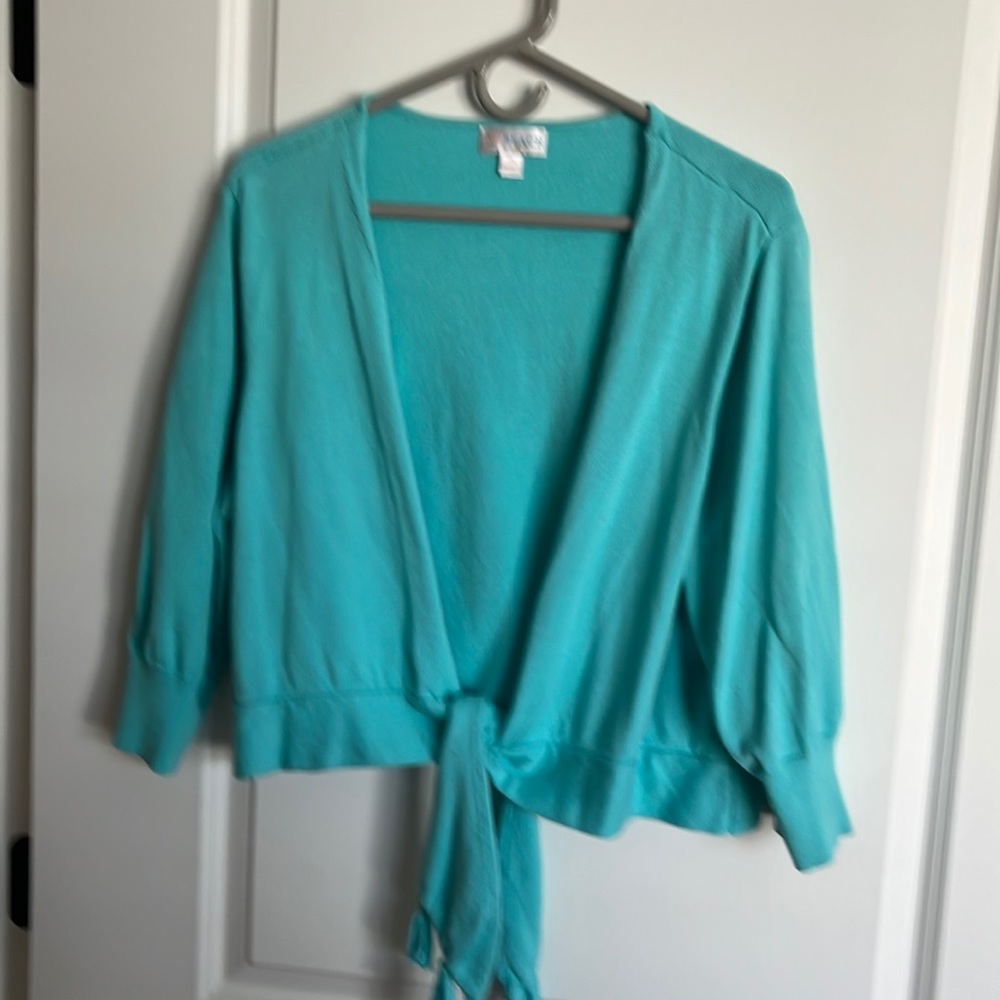 Cute shrug fir spring and summer